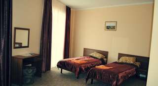 Гостиница Трискеле Судак Судак Двухместный номер с 1 кроватью или 2 отдельными кроватями-1